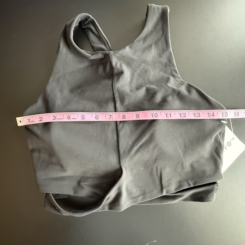 Athleta Conscious Crop Sports Bra - Size Medium - New With Tags - Picture 3 of 4